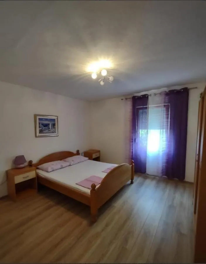 Σπίτι διακοπών A Cozy And Private Home With A Spectacular View Ražanac