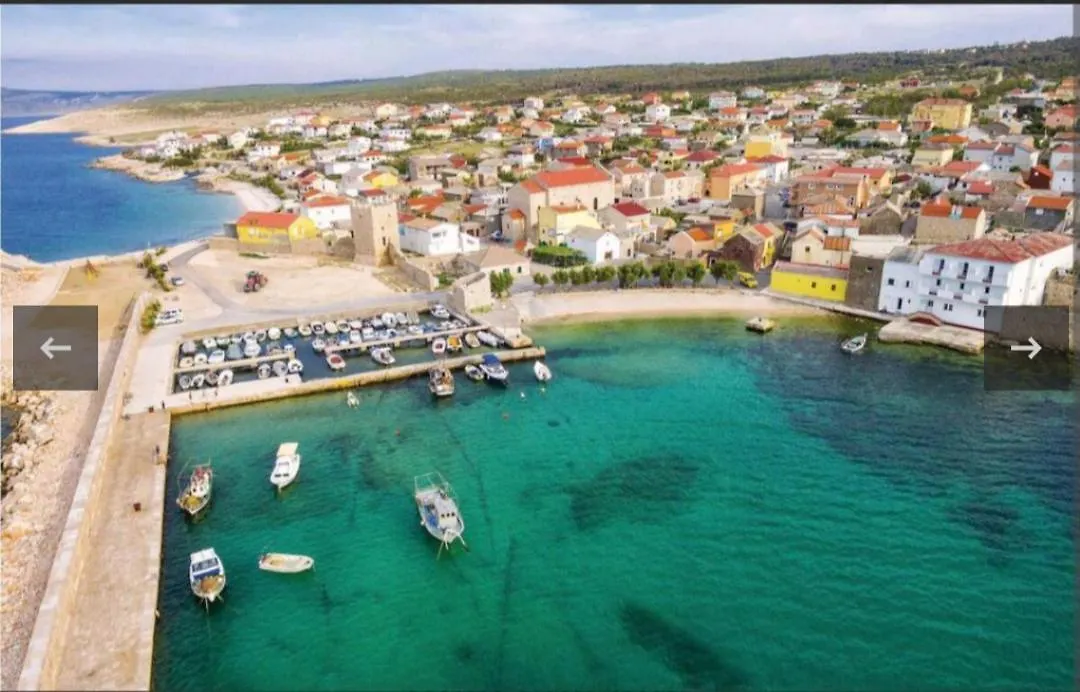 A Cozy And Private Home With A Spectacular View Razanac